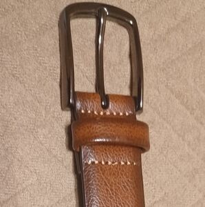 Genuine Leather Perry Ellis men's belt. Size 48